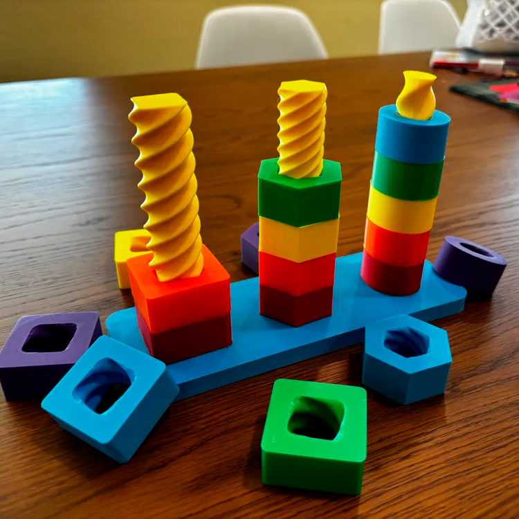 Brinquedo Educativo de Formas Giratórias